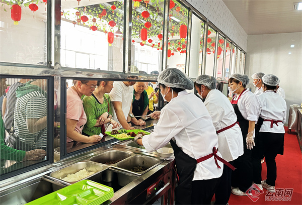年底前各市建设家营养健康餐厅（食堂），推动健康饮食文化的积极举措