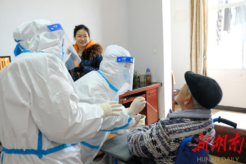 养老院老年人核酸检测，筑牢长者健康防线