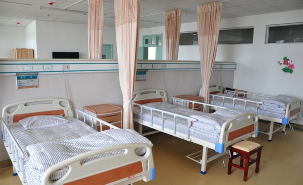 阅海湾老年养老中心地址及其周边环境与设施