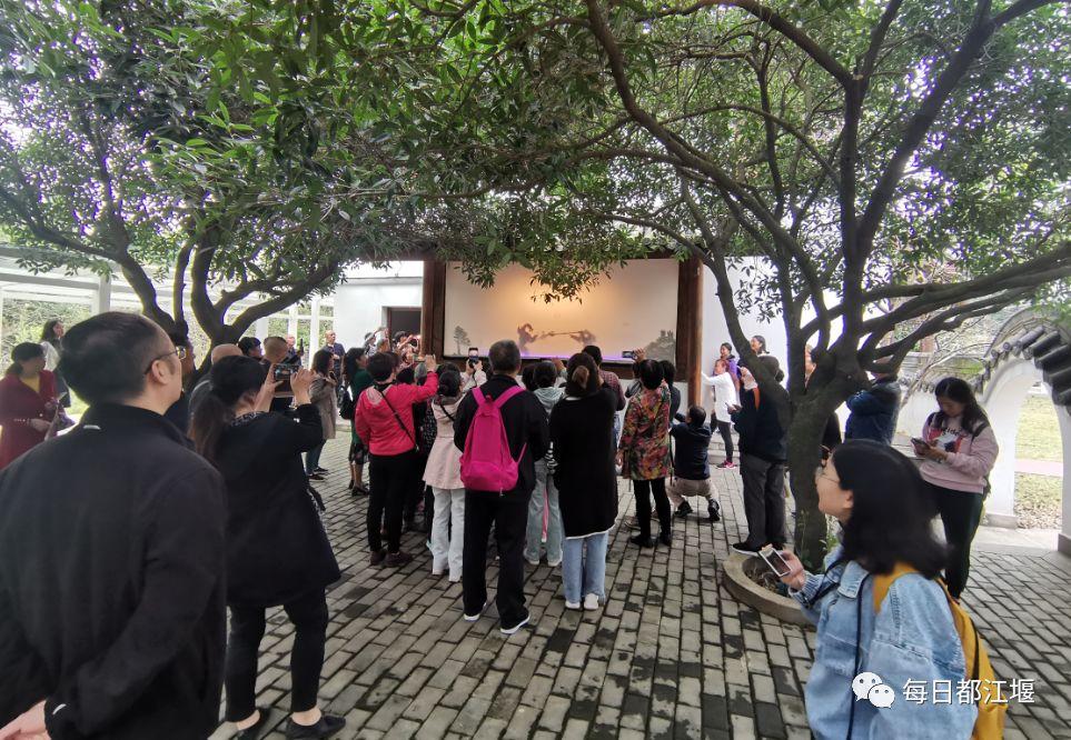 都江堰老年养老的优缺点分析