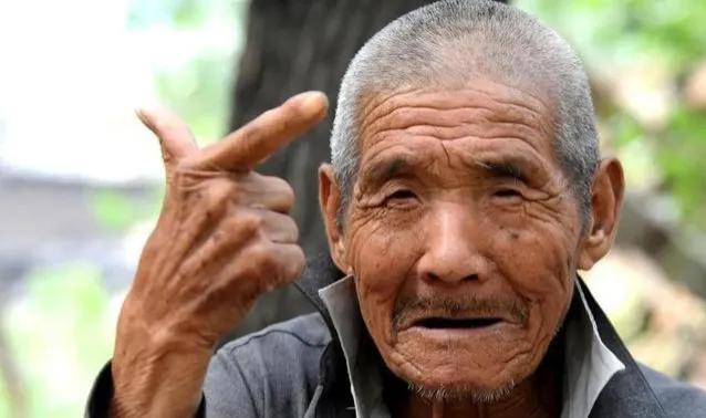 未来养老年龄划分标准探讨