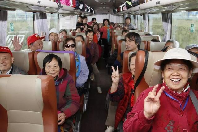 老年旅游团与养老院，探索老年人的旅游与养老新模式