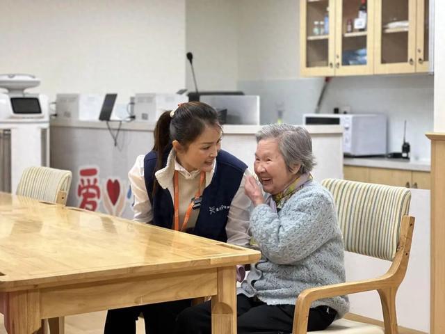 黄浦区老年人养老服务，构建幸福养老新篇章