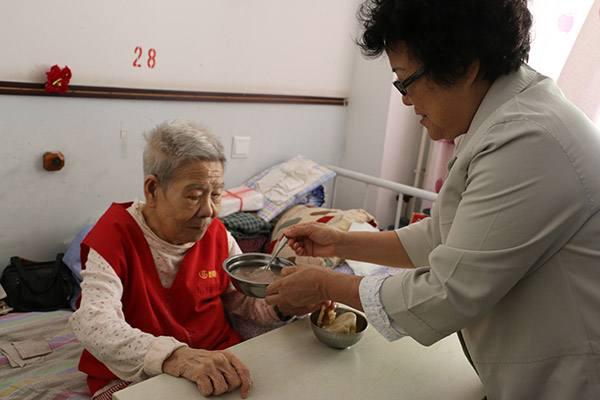养老院，老年人的归宿与选择