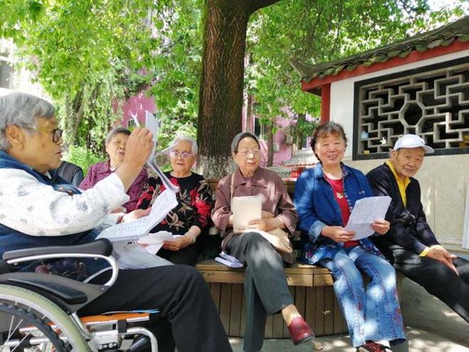 养老院选择背后的老年人生价值，独立、尊严与社区融合的追求