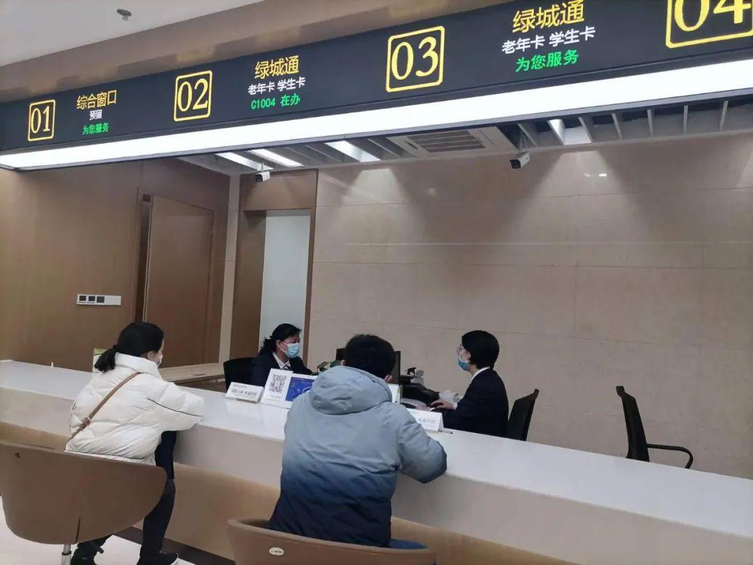 郑州日报，老年文艺汇演展现风采非凡