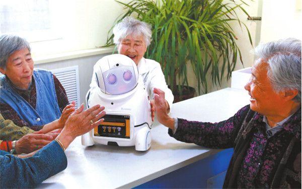 智慧养老成国家战略，人才服务是发展关键