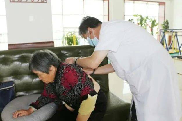 中医院地理位置优势助力老年人健康检查