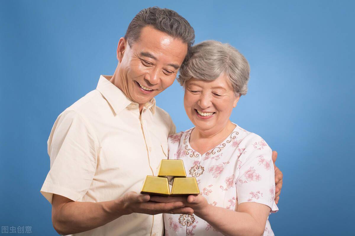 关于55岁老年人养老金的重要性及其影响