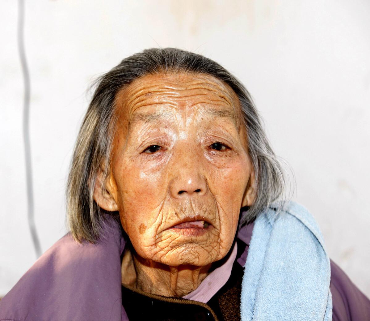 老年人去养老院靠什么?深度解析背后的因素 老年人去养老院靠什么?深度解析背后的因素