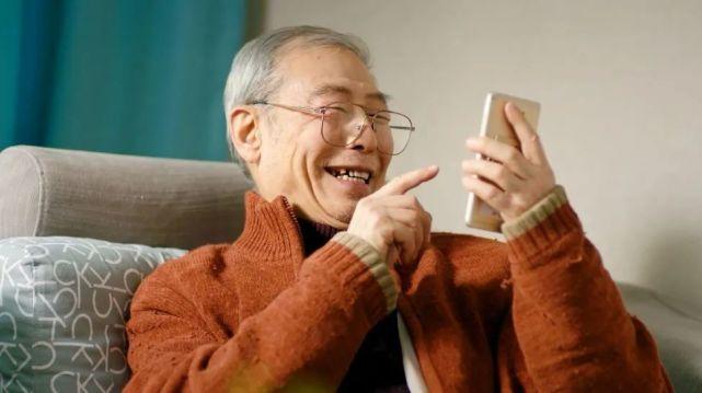 老年人与老伴共同养老，相伴到老的美好生活